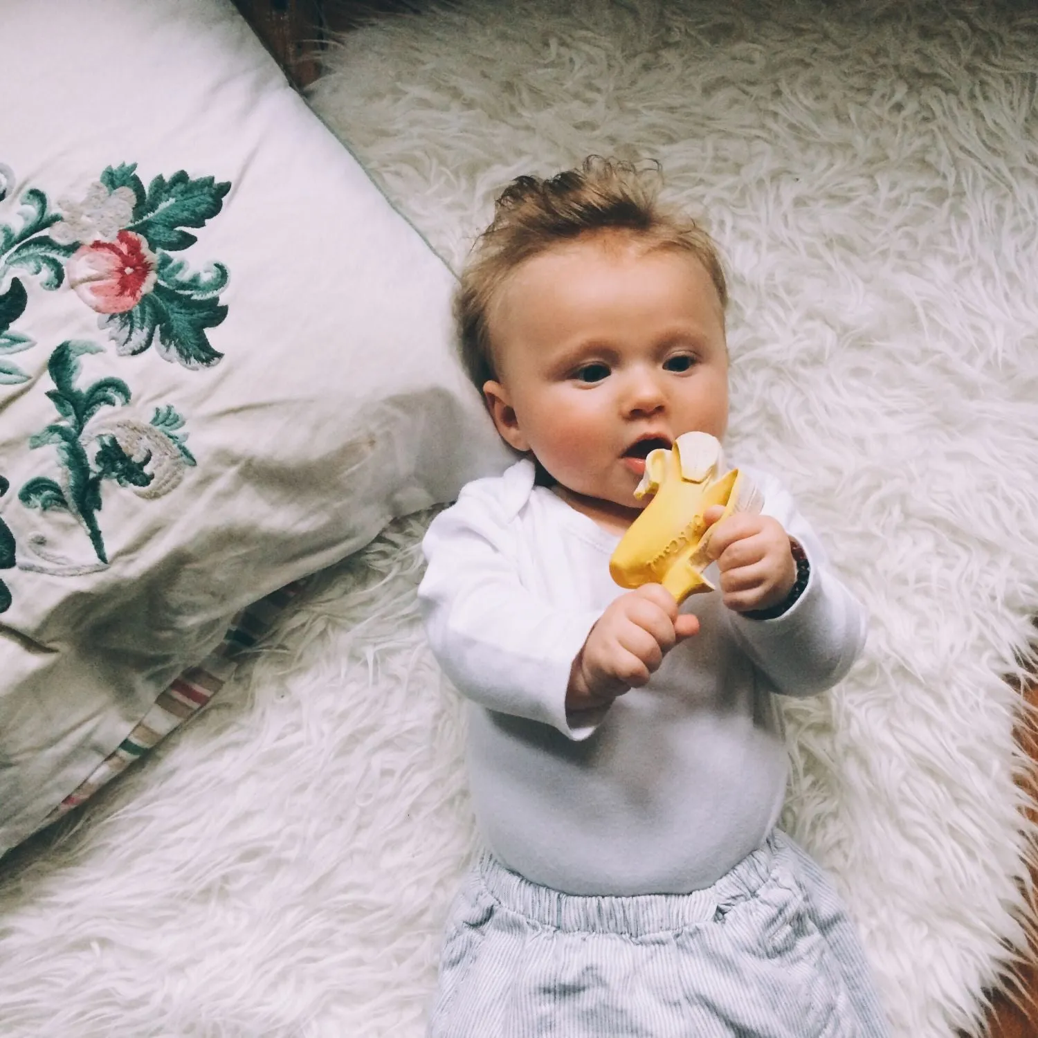 Oli & Carol Ana Banana Natural Rubber Teether