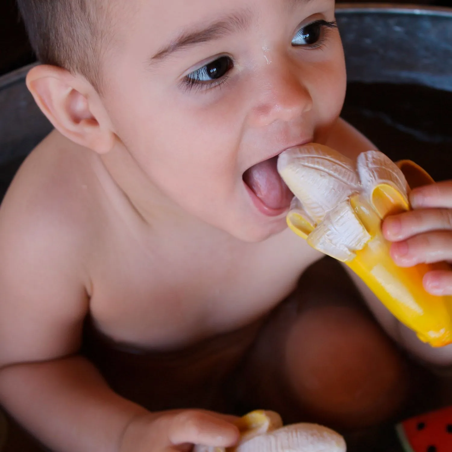 Oli & Carol Ana Banana Natural Rubber Teether
