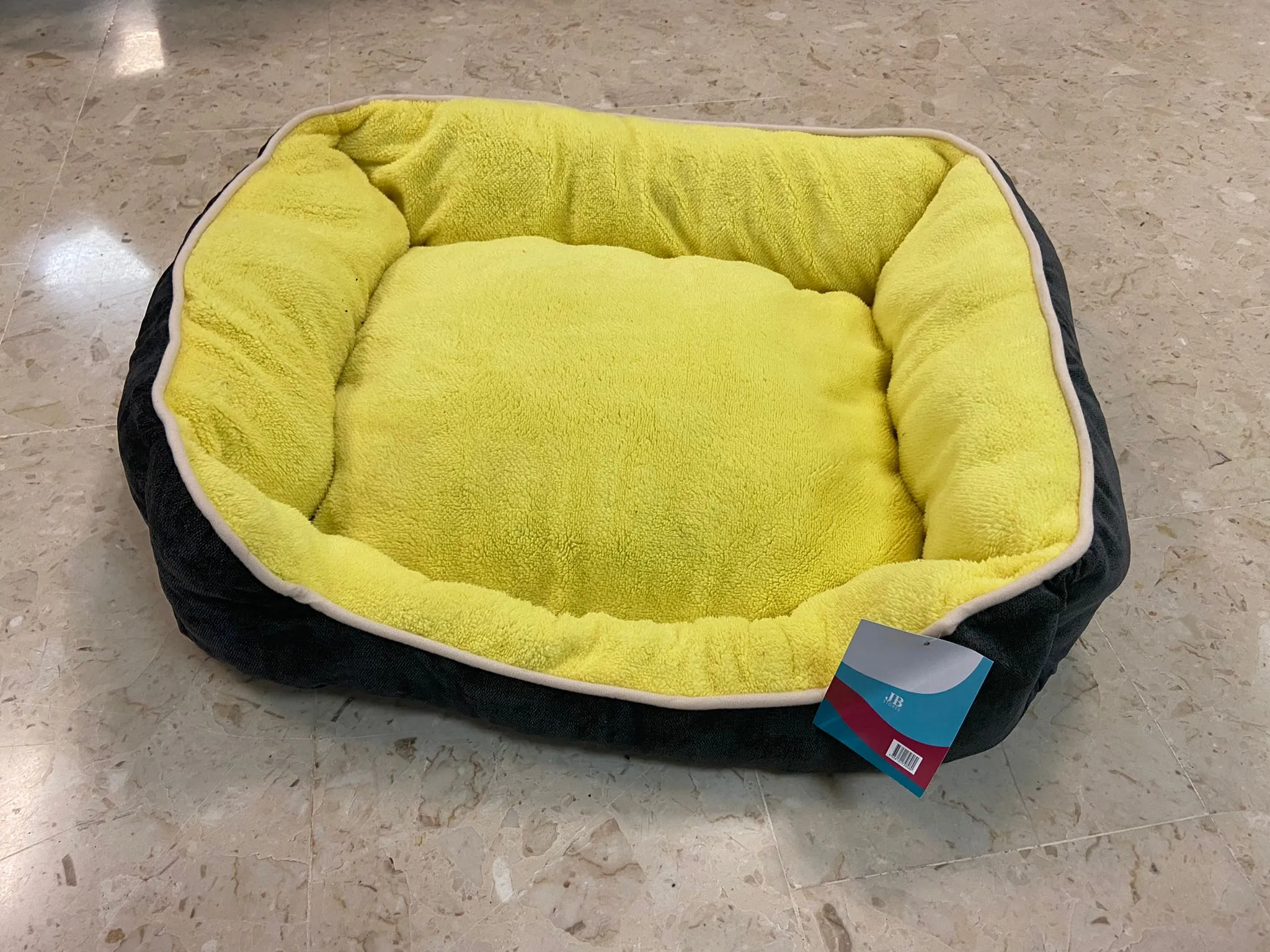 Pet bed assorted