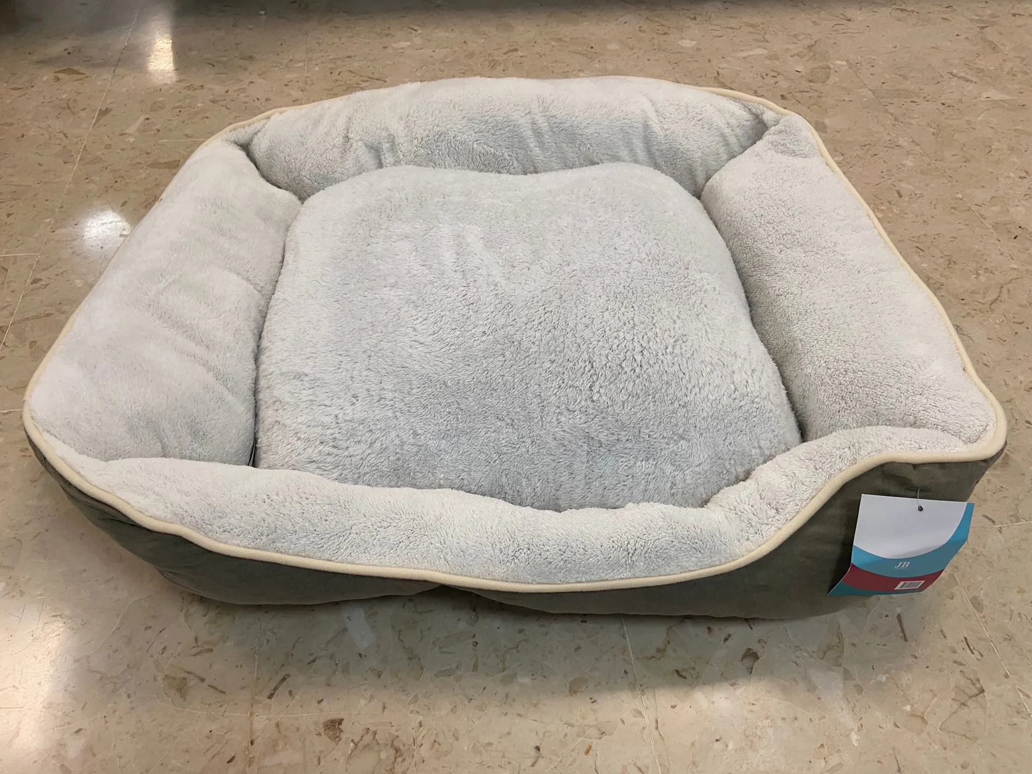 Pet bed assorted